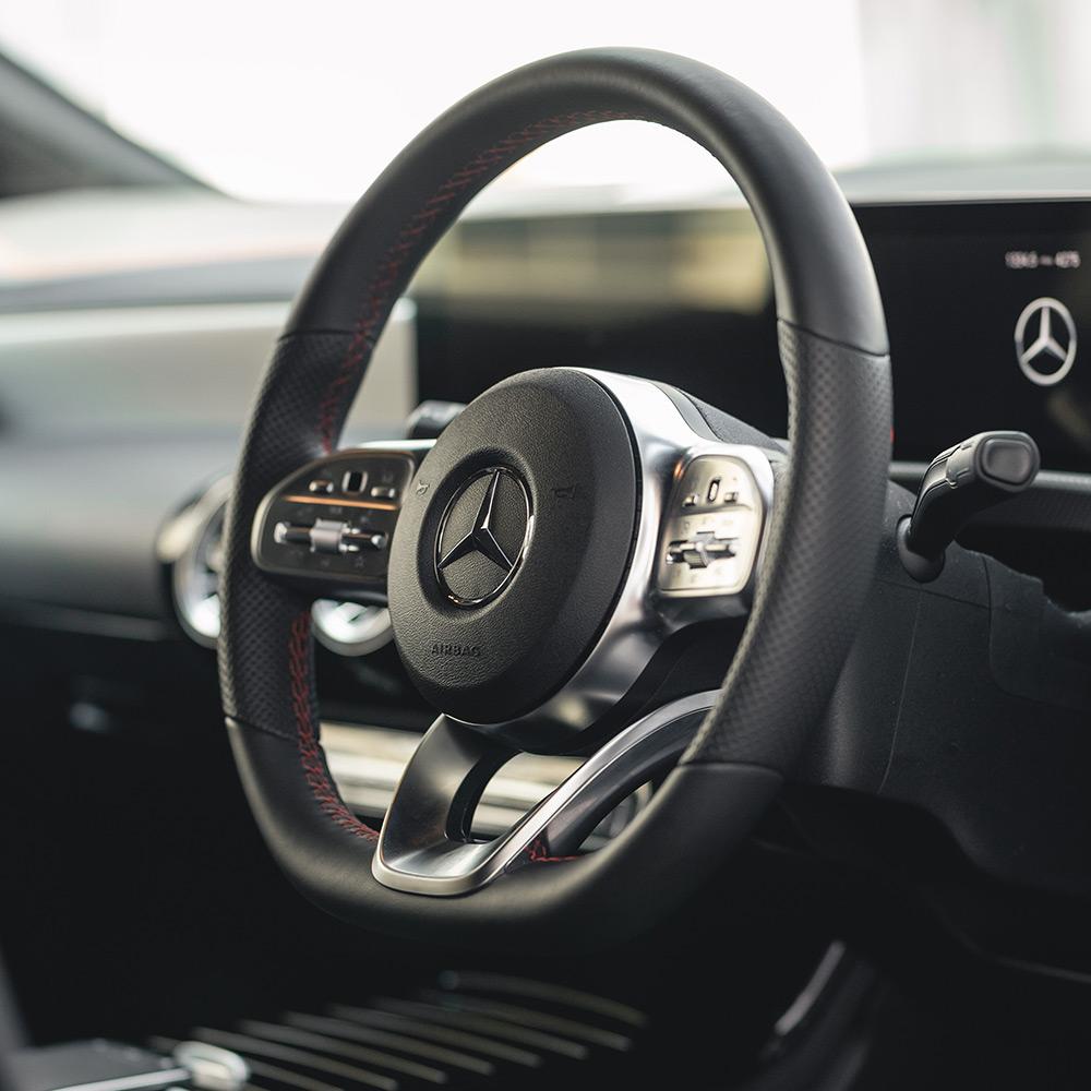 Shooting Brake Steering Wheel