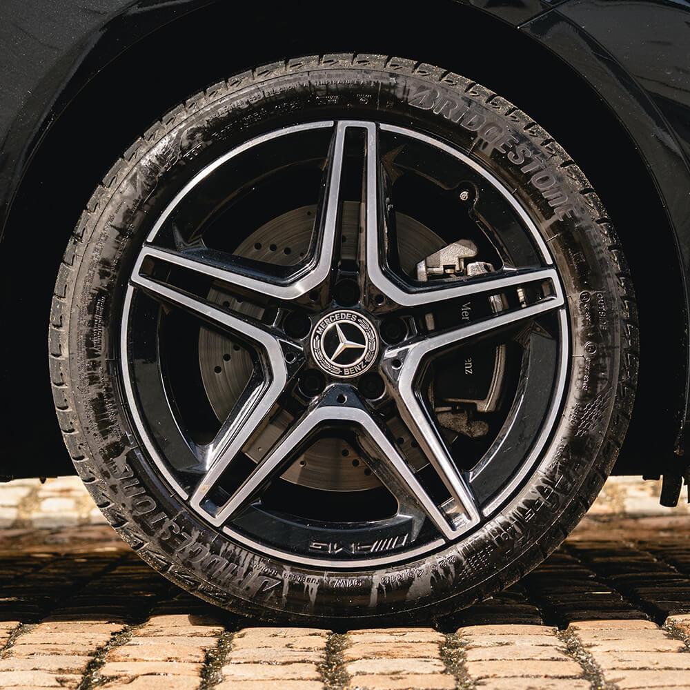 Shooting Brake Steering Wheel