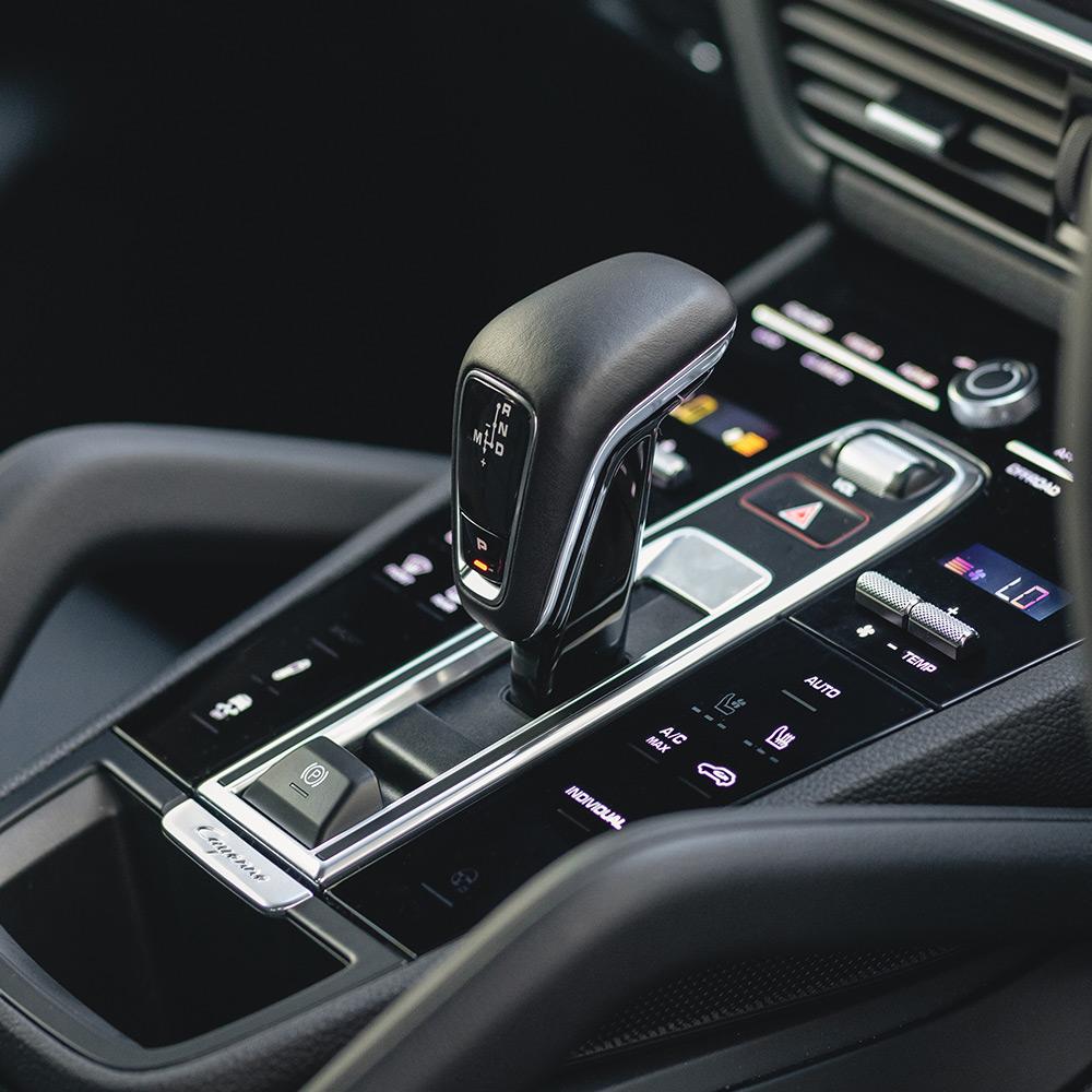 Porsche Cayenne Hybrid Console