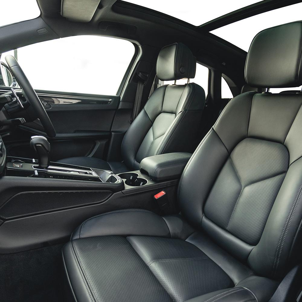 Porsche Macan Front Seats