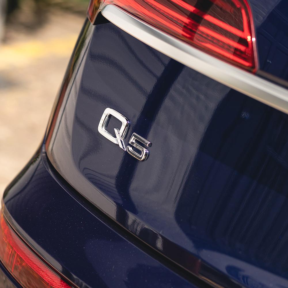 Audi Q5 Badge