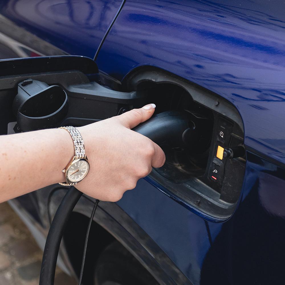 Audi Q5 Electric port