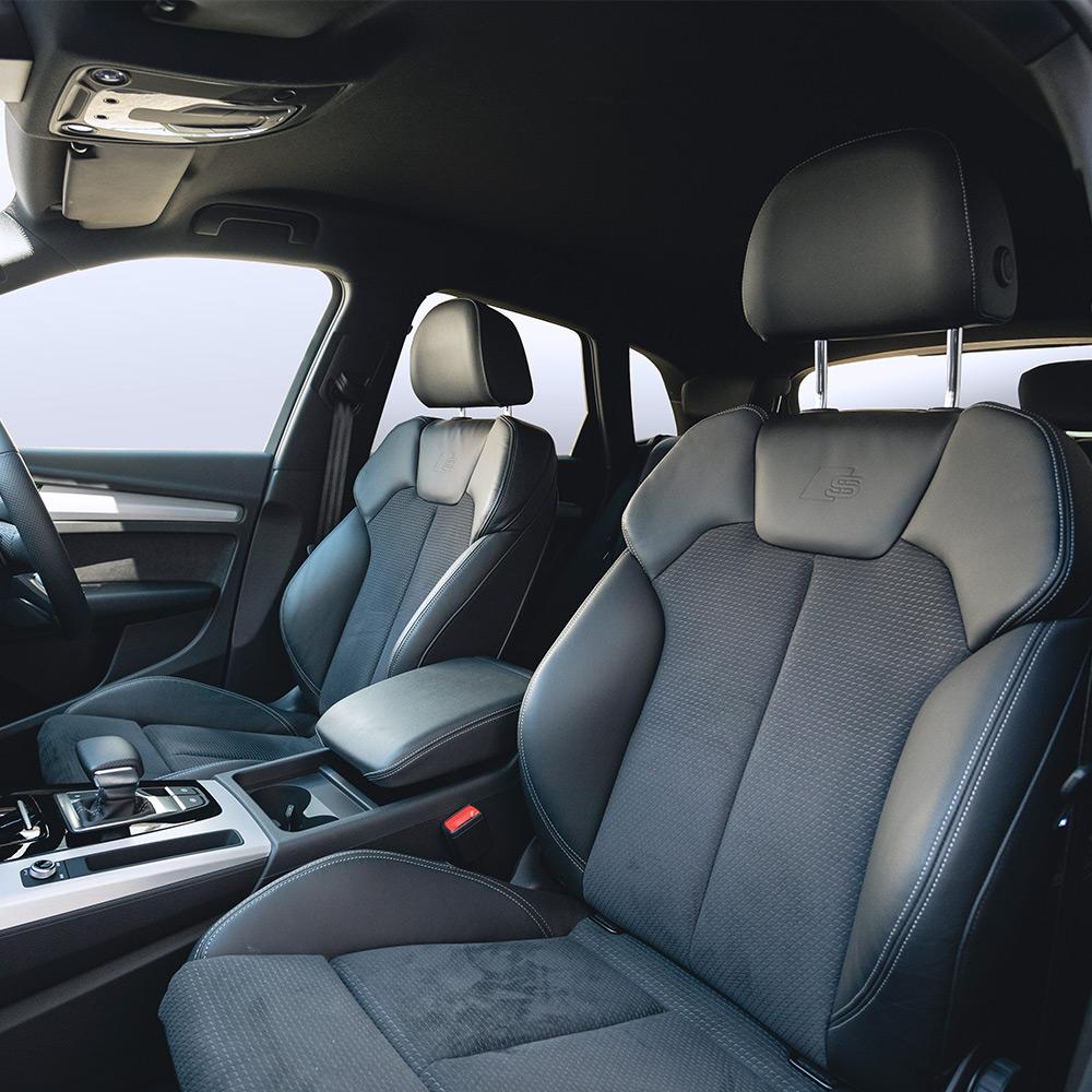 Audi Q5 front seats